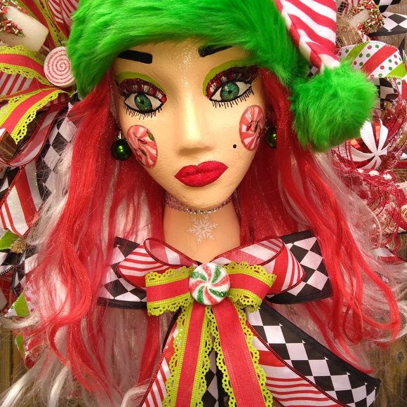 Peppermint Mannequin Head Wreath,Elf Wreath,Christmas Wreath,Santa Diva,Winter - Picture 2 of 11